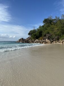 Read more about the article Najkrajšie pláže na Seychelách